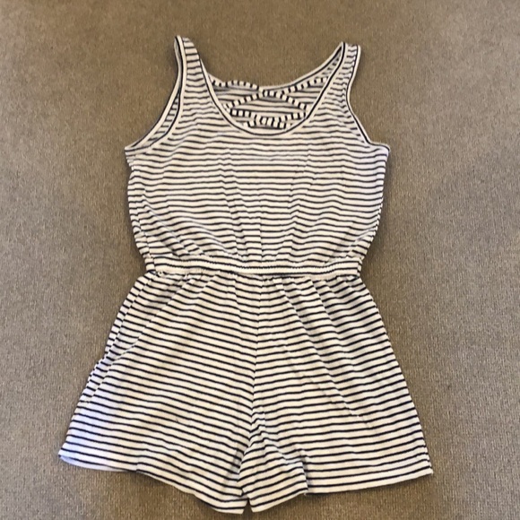 Romper - Picture 2 of 3